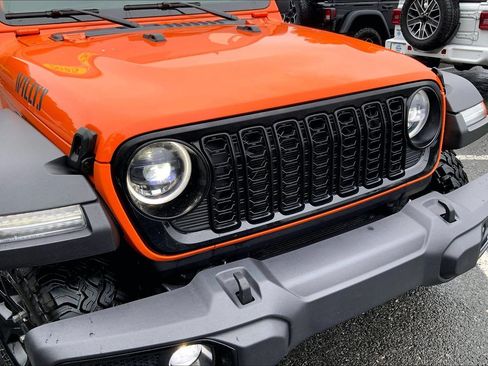 Certified 2025 Jeep Wrangler Sport AWD/4WD image 25