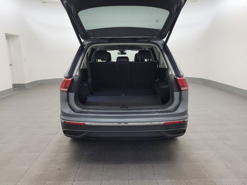 Used 2024 Volkswagen Tiguan SE FWD image 29