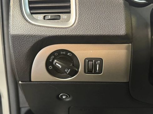 Used 2020 Dodge Durango SXT w/ 3rd Row Seating Group RWD image 10