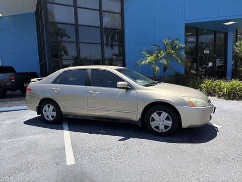 Used 2003 Honda Accord LX image 18
