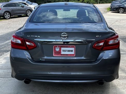 Used 2017 Nissan Altima 2.5 SV FWD image 5