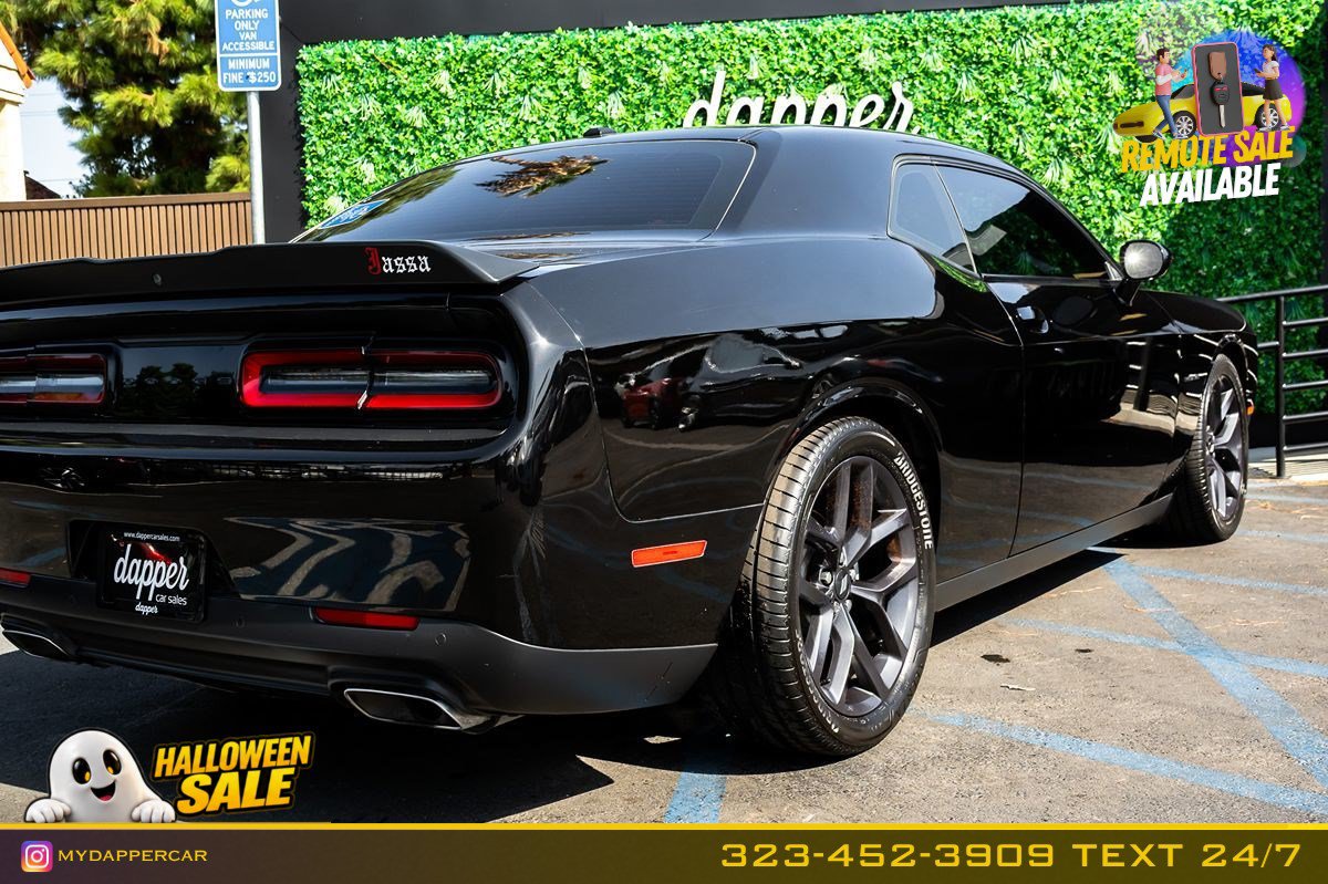 Used 2021 Dodge Challenger R/T w/ Blacktop Package RWD image 7