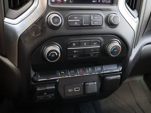 Certified 2022 Chevrolet Silverado 2500 LT AWD/4WD image 18