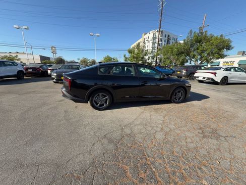 Used 2026 Kia K4 FWD image 11