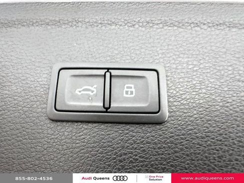 Used 2023 Audi Q5 2.0T Premium w/ Convenience Package AWD/4WD image 12