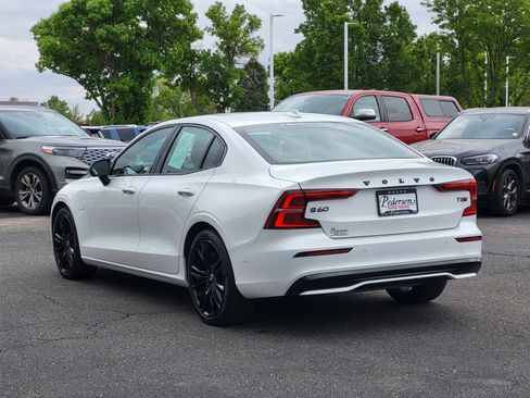 Certified 2025 Volvo S60 T8 Ultra AWD/4WD image 3