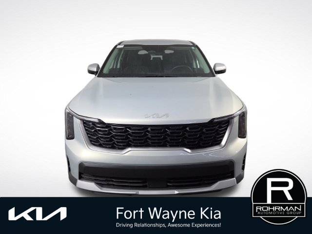 Used 2026 Kia Sorento LX FWD image 3