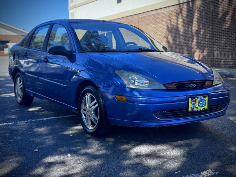 Used 2003 Ford Focus SE FWD image 1