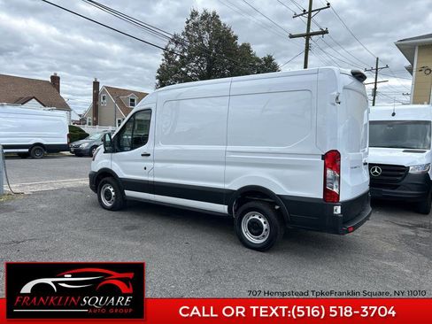 Used 2022 Ford Transit 250 Medium Roof image 9