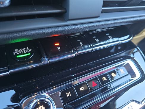 New 2026 Lincoln Corsair Reserve image 24