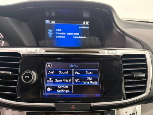 Used 2015 Honda Accord Touring image 33