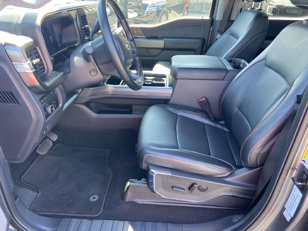 Used 2024 Ford F250 Lariat w/ Sport Appearance Package AWD/4WD image 15