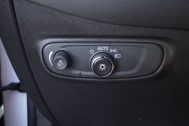 Used 2022 Chevrolet Equinox LT FWD image 12