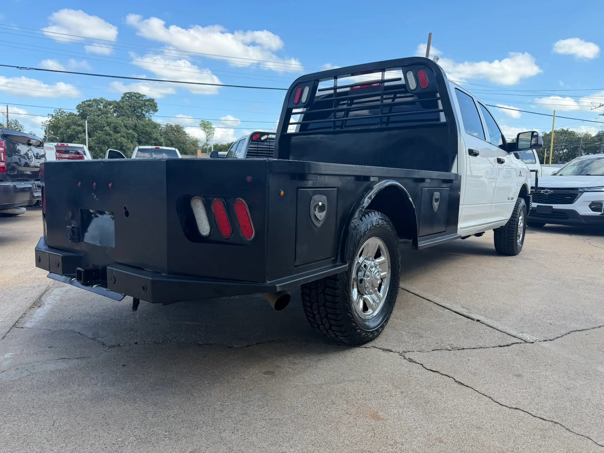Used 2019 RAM 2500 Tradesman AWD/4WD image 3