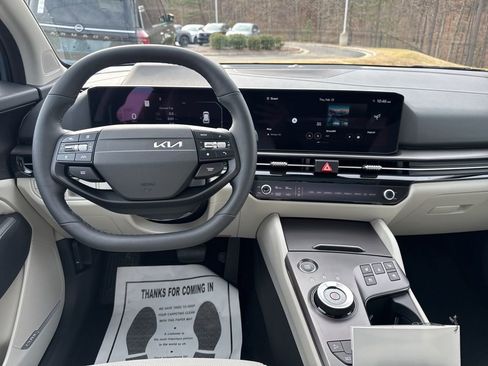 New 2026 Kia Sportage SX Prestige image 2