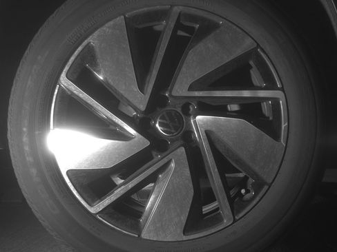 Used 2025 Volkswagen Atlas SE image 15