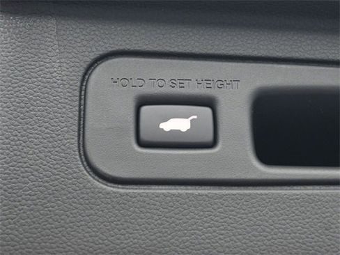 New 2025 Honda Pilot Touring image 29