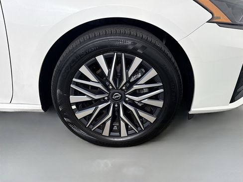 Used 2026 Nissan Altima 2.5 SV AWD/4WD image 32