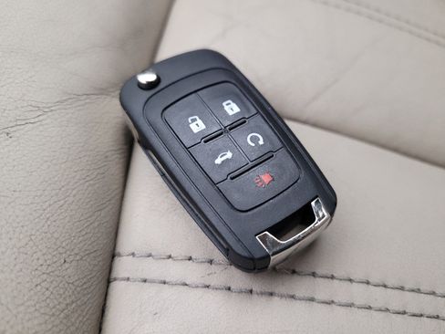 Used 2016 Buick Verano Premium w/ Driver Confidence Package image 32