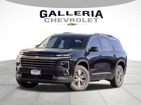New 2026 Chevrolet Traverse LT FWD image 1