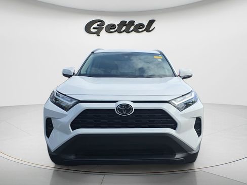 Used 2025 Toyota RAV4 XLE w/ Convenience Package image 2