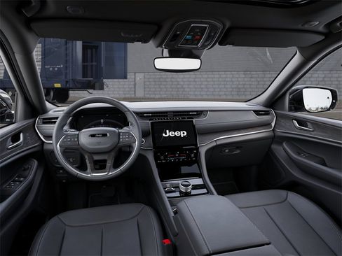 New 2025 Jeep Grand Cherokee Limited w/ Black Appearance Package image 14