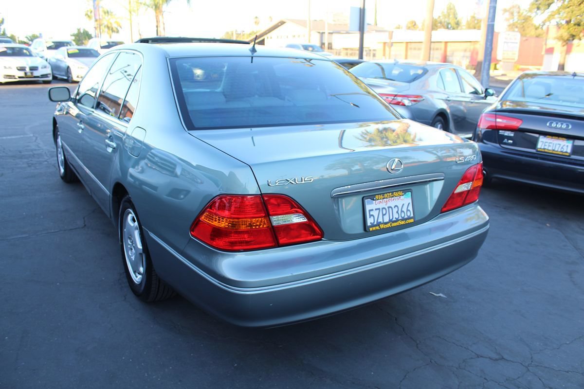 Used 2002 Lexus LS 430 w/ Navigation/Mark Levinson Pkg RWD image 5