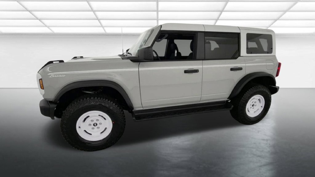New 2026 Ford Bronco Heritage Edition AWD/4WD image 4