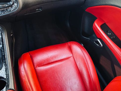 Used 2017 Dodge Challenger R/T RWD image 9