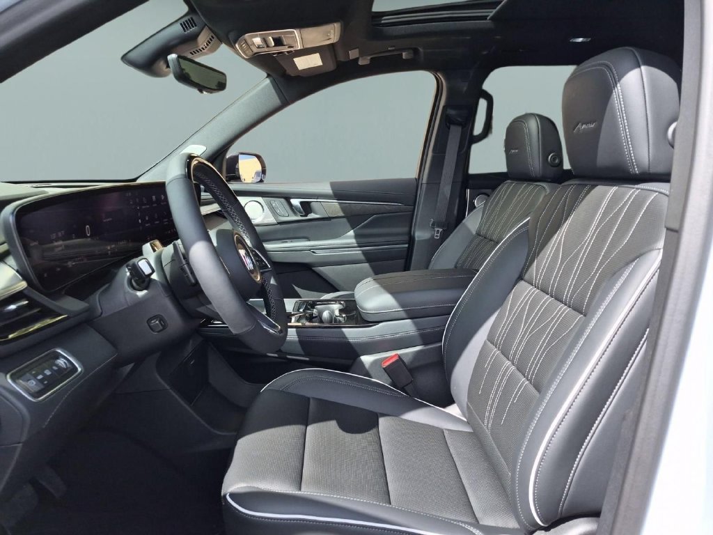 New 2027 Buick Enclave Avenir FWD image 15