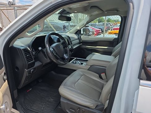 Certified 2020 Ford Expedition Max Limited RWD image 3