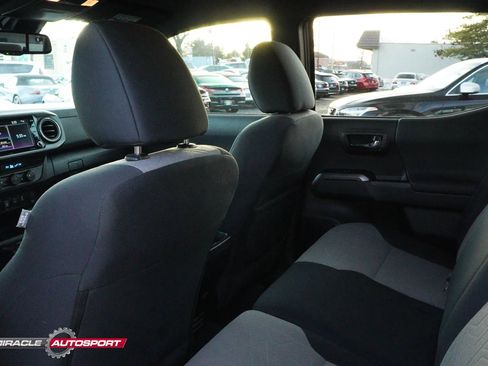 Used 2023 Toyota Tacoma TRD Sport w/ Advanced Technology Package image 27