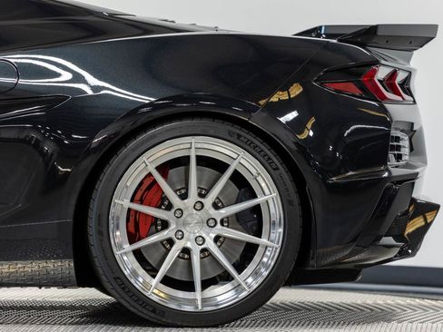 Used 2024 Chevrolet Corvette Z06 RWD image 12