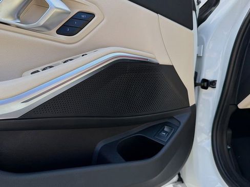 Used 2021 BMW 330i Sedan w/ Premium Package image 23