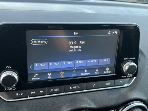 Used 2024 Nissan Sentra S image 13