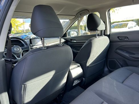 Used 2025 Nissan Altima 2.5 SV image 19