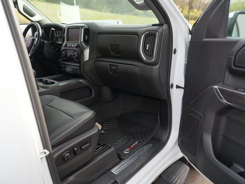 Used 2021 Chevrolet Silverado 1500 LTZ AWD/4WD image 31