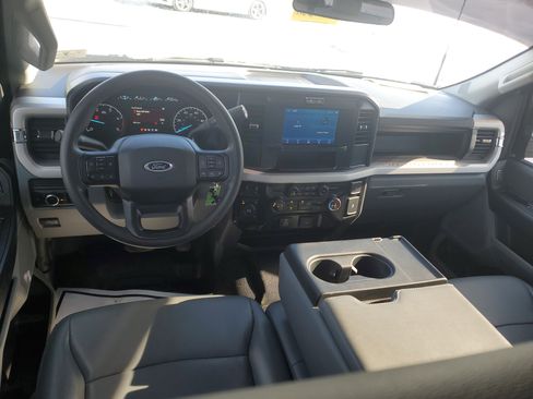 Used 2025 Ford F350 XL w/ FX4 Off-Road Package image 10