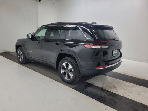 Used 2022 Jeep Grand Cherokee Limited 4xe image 3