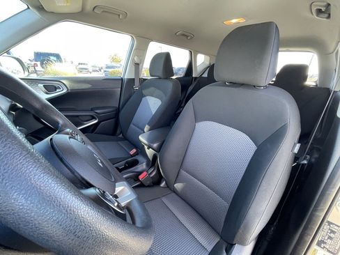 Used 2023 Kia Soul LX w/ Option Group 015 image 21