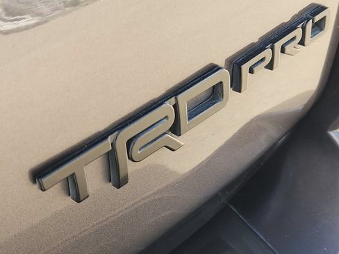 Used 2014 Toyota 4Runner SR5 Premium RWD image 12