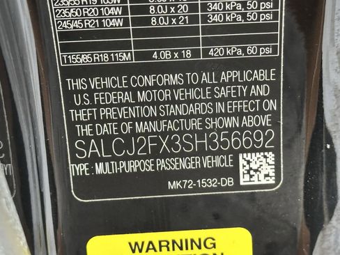 Certified 2025 Land Rover Discovery Sport S image 16