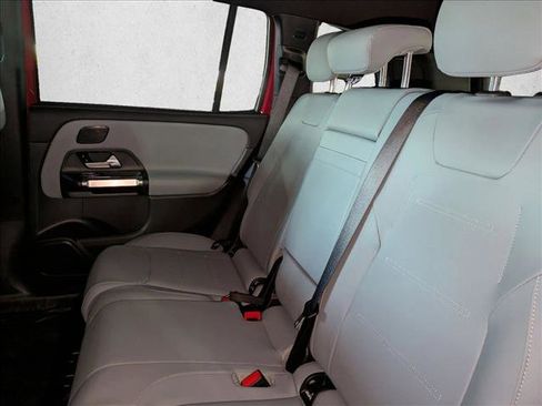 New 2026 Mercedes-Benz GLB 250 GLB 250 image 17