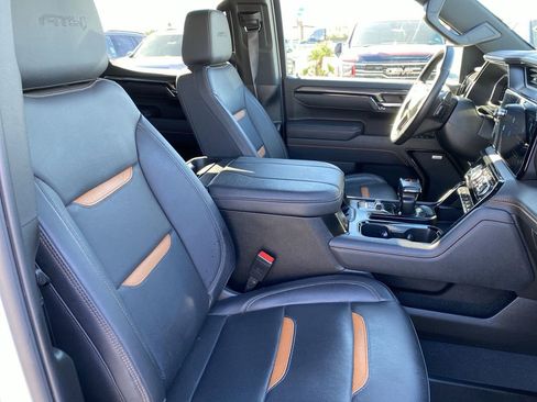 Used 2025 GMC Sierra 1500 AT4 image 28