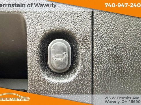 Used 2019 Cadillac Escalade Luxury image 31