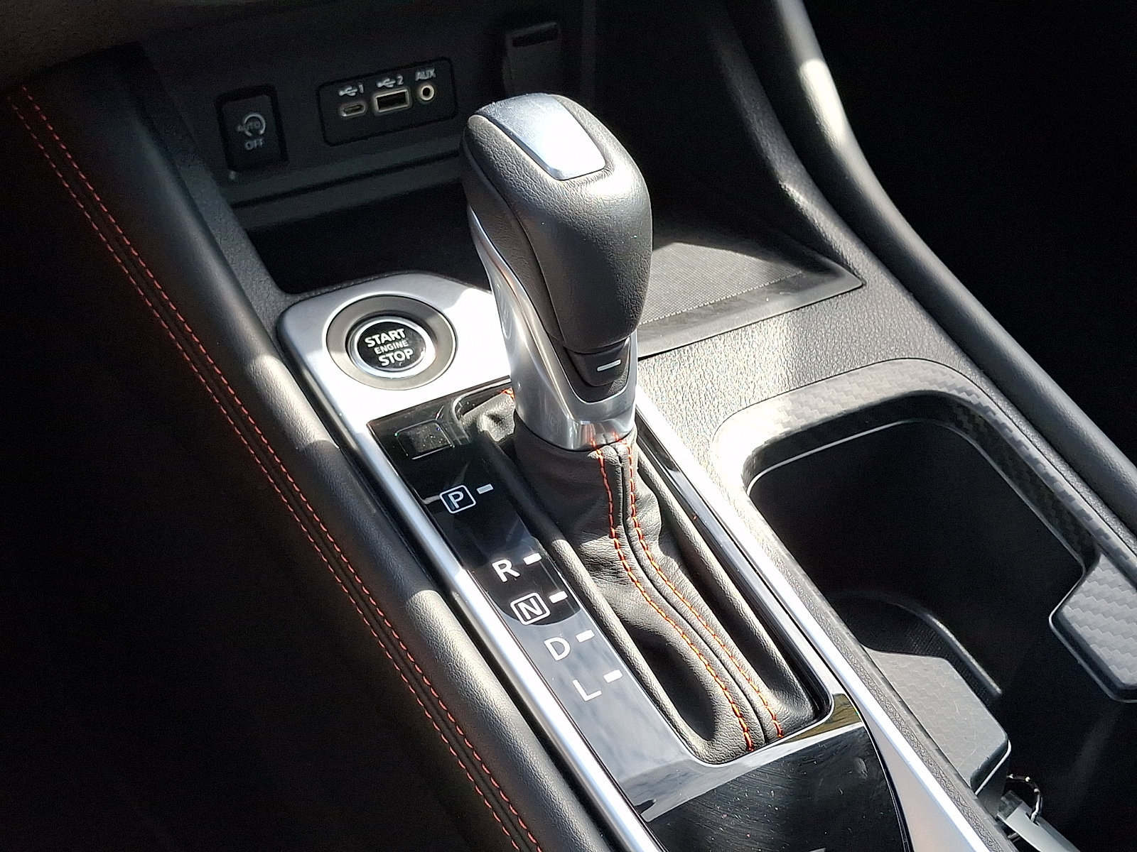 Certified 2025 Nissan Sentra SR w/ SR Premium Package FWD image 17