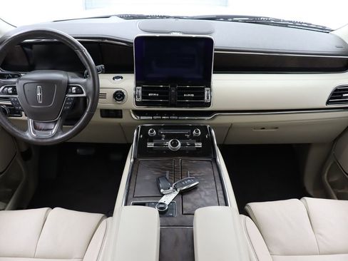 Used 2019 Lincoln Navigator Reserve AWD/4WD image 23