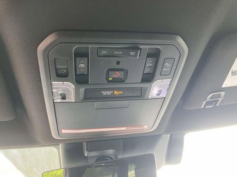 Used 2024 Toyota Sequoia Platinum AWD/4WD image 18