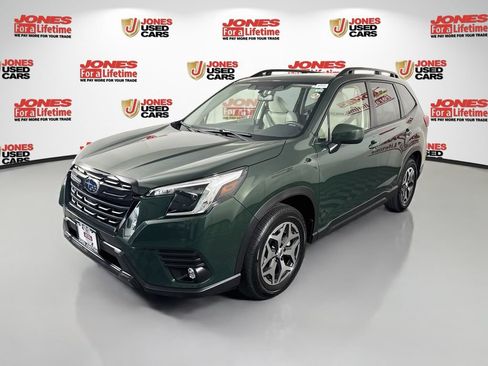 Used 2024 Subaru Forester Premium AWD/4WD image 15