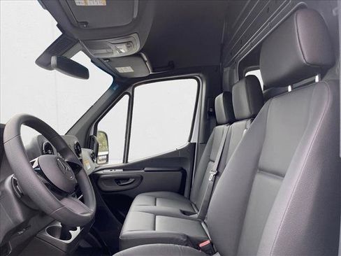 New 2025 Mercedes-Benz Sprinter 2500 image 16